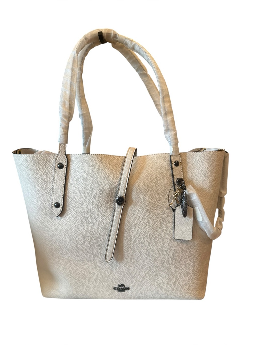 Coach - Market Tote Prairie Print/Chalk w/
Rebel Charm Rexy NWT